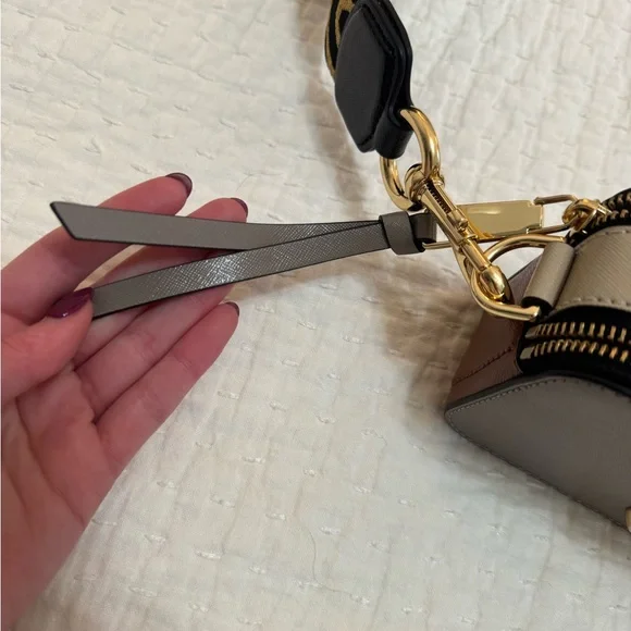 Marc Jacobs Crossbody Bag in Gray with Gold Accents
